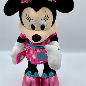 minnie mouse walk and play puppy